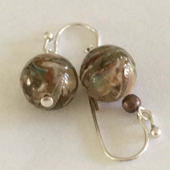 New handmade shells earrings . - Picture 3 of 6